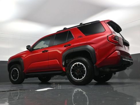 Used 2025 Toyota 4Runner TRD Off-Road Premium w/ Tow Technology Package AWD/4WD image 18