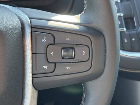 Certified 2024 GMC Yukon XL SLT w/ SLT Luxury Package image 18