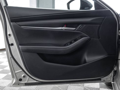 Used 2024 MAZDA MAZDA3 s FWD image 33