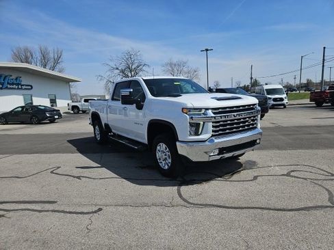 Used 2022 Chevrolet Silverado 3500 LTZ w/ LTZ Convenience Package image 4