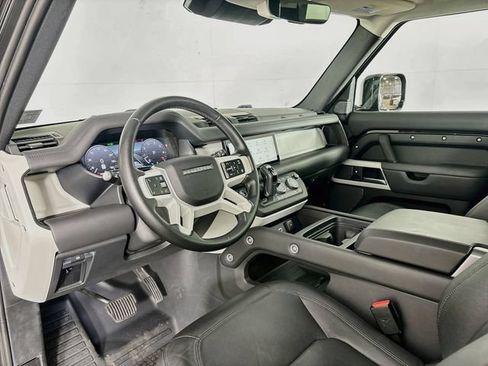 Used 2024 Land Rover Defender 90 S AWD/4WD image 9