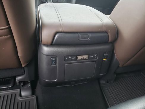 Used 2024 Nissan Armada Platinum w/ Captain's Chairs Package AWD/4WD image 17