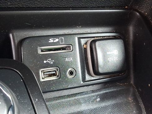 Used 2017 Jeep Cherokee High Altitude AWD/4WD image 27