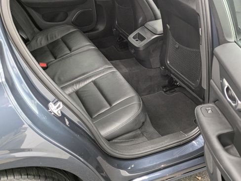 Used 2024 Volvo S60 B5 Plus image 22