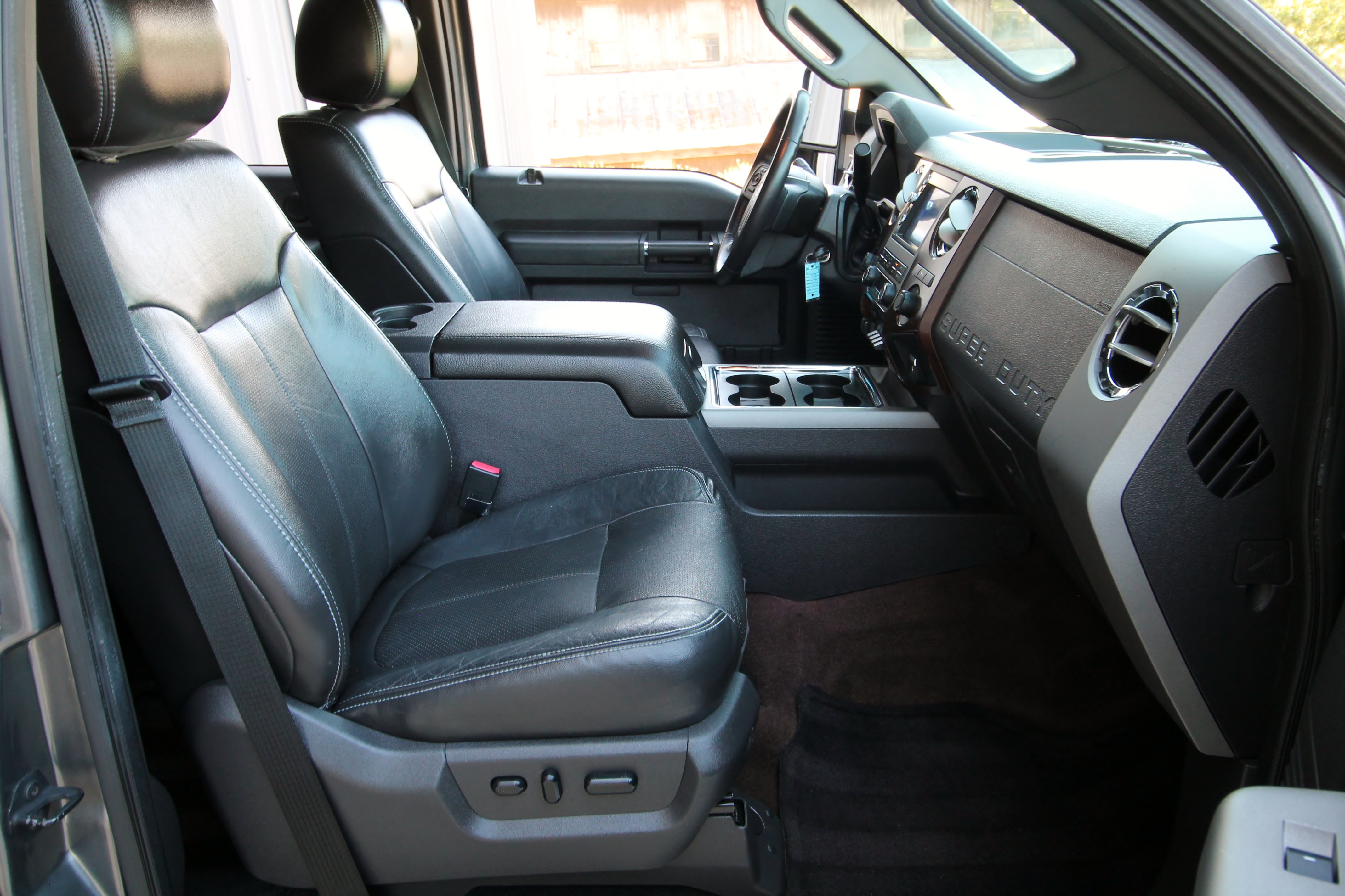 Used 2012 Ford F250 Lariat w/ Chrome Pkg AWD/4WD image 39