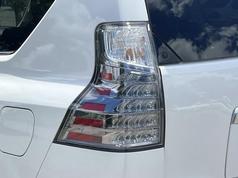 Used 2020 Lexus GX 460 Premium AWD/4WD image 10