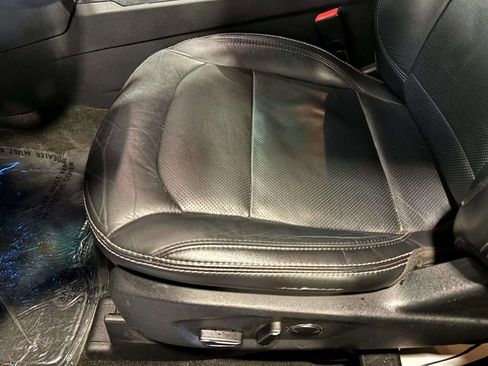 Used 2018 Ford Explorer Limited image 13