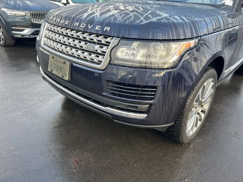 Used 2017 Land Rover Range Rover HSE image 11