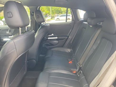 Used 2025 Mercedes-Benz GLA 250 image 14