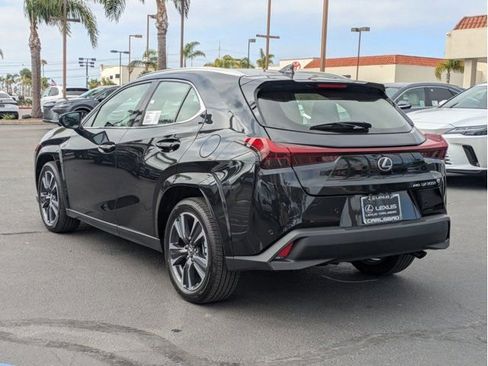 New 2026 Lexus UX 300h AWD image 7
