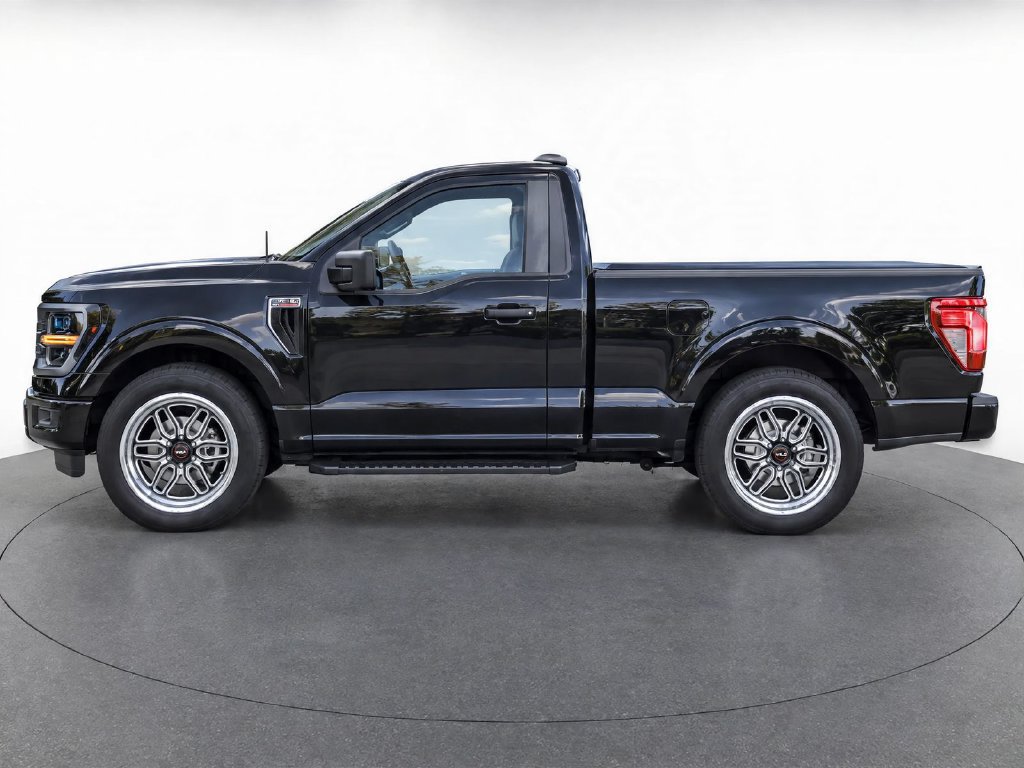 Used 2025 Ford F150 XL w/ Equipment Group 103A High RWD image 2