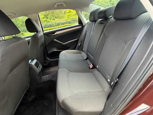 Used 2014 Volkswagen Passat 2.5 S FWD image 27