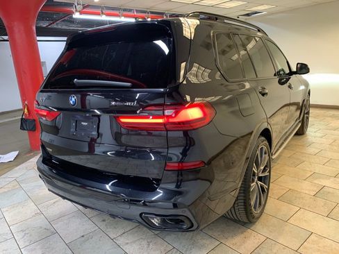 Used 2022 BMW X7 xDrive40i w/ M Sport Package AWD/4WD image 7