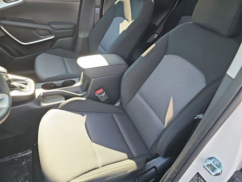 Used 2025 Kia Soul S image 15
