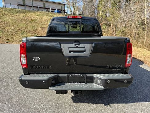 Used 2019 Nissan Frontier SV w/ Value Truck Package image 7