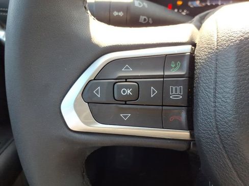 Used 2023 Jeep Compass High Altitude image 20