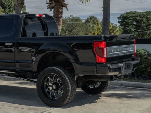 Used 2022 Ford F250 Platinum w/ FX4 Off-Road Package image 5
