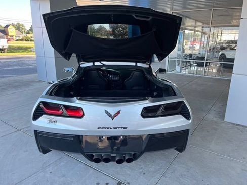 Used 2017 Chevrolet Corvette Stingray Coupe w/ Carbon Flash Badge Package RWD image 28