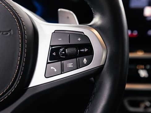 Used 2025 BMW X7 xDrive40i w/ Executive Package image 12