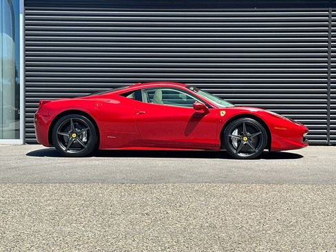 Used 2010 Ferrari 458 Italia Coupe RWD image 9