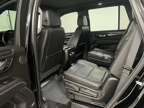 Used 2024 GMC Yukon Denali image 48