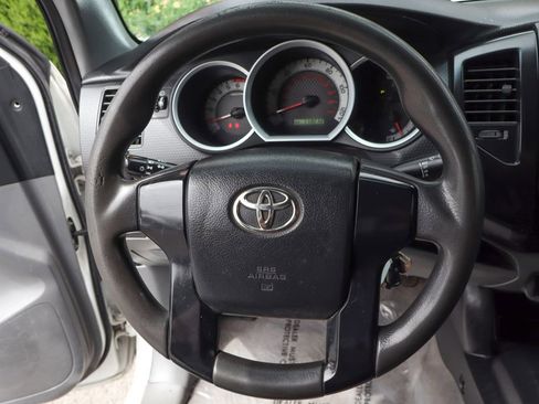 Used 2013 Toyota Tacoma 2WD Regular Cab image 22