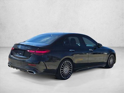 Used 2022 Mercedes-Benz C 300 Sedan image 5