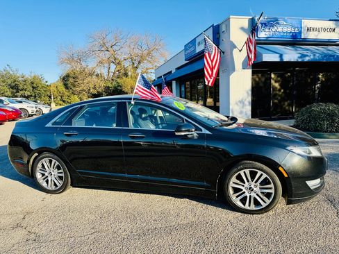 Used 2013 Lincoln MKZ image 9