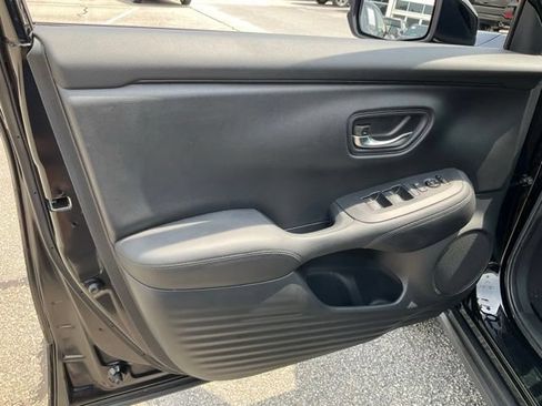 Used 2024 Honda HR-V LX image 6