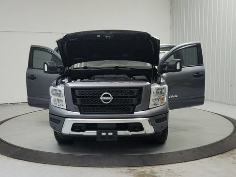 Used 2024 Nissan Titan SV w/ SV Convenience Package AWD/4WD image 11