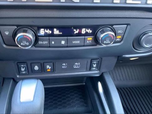 Certified 2026 Nissan Frontier SV w/ All-Weather Content Package AWD/4WD image 30