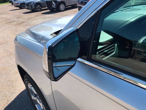 Used 2017 Chevrolet Tahoe Premier AWD/4WD image 19