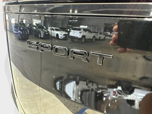 Used 2023 Land Rover Range Rover Sport SE AWD/4WD image 24