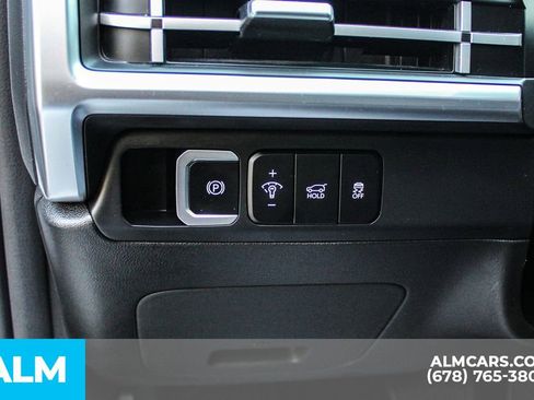 Used 2025 Hyundai Santa Fe SEL FWD image 33