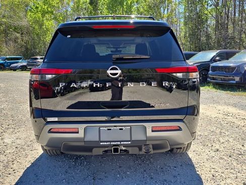 New 2026 Nissan Pathfinder Platinum w/ Cargo Package image 7