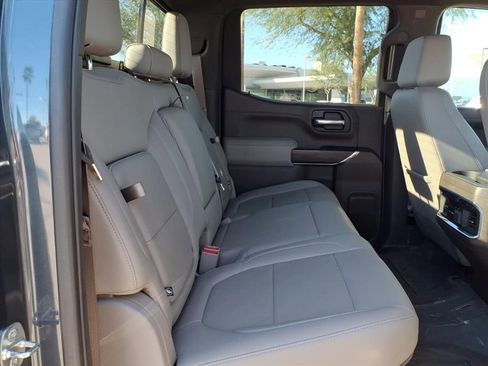 Used 2022 GMC Sierra 1500 SLT w/ SLT Premium Plus Package image 17