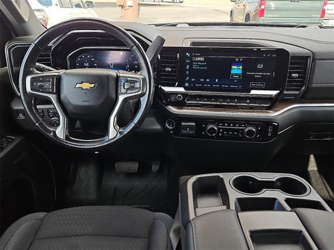 Used 2022 Chevrolet Silverado 1500 LT w/ Safety Package image 19