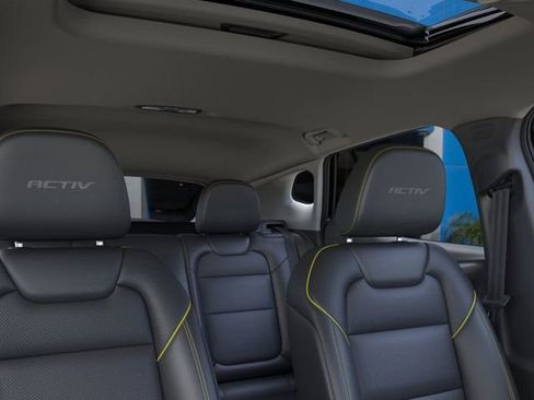 New 2026 Chevrolet Trax ACTIV w/ Sunroof Package FWD image 24