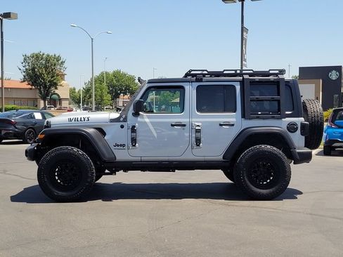 Used 2022 Jeep Wrangler Unlimited Sport AWD/4WD image 8