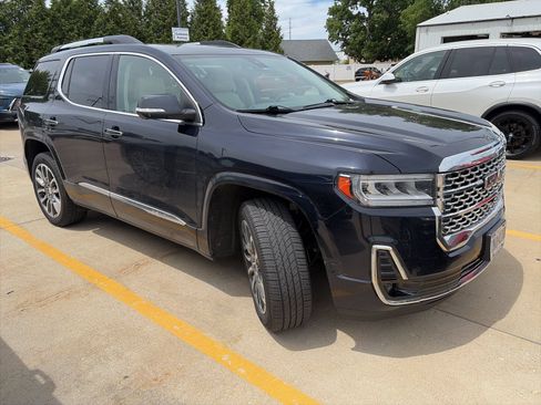 Used 2022 GMC Acadia Denali w/ GMC Pro Grade Package AWD/4WD image 2