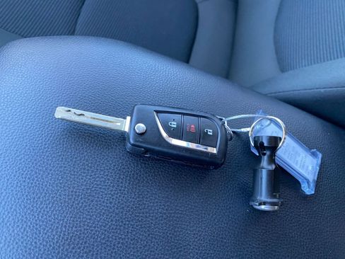 Used 2025 Toyota RAV4 LE image 22