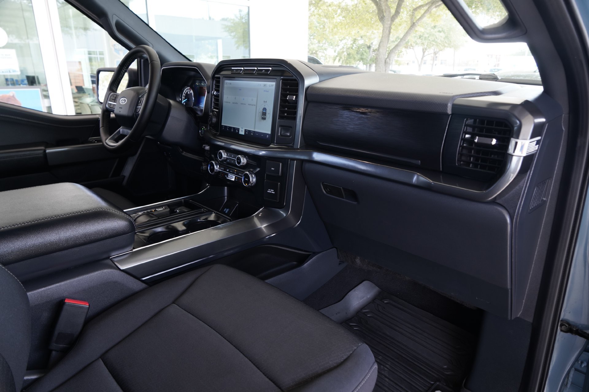Used 2023 Ford F150 XLT w/ Equipment Group 302A High RWD image 20