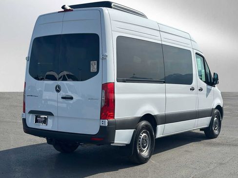 Used 2024 Mercedes-Benz Sprinter 2500 image 3