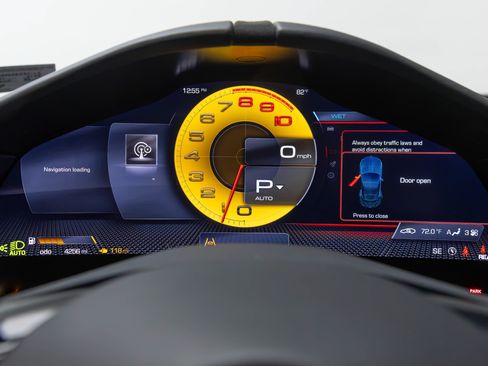 Used 2024 Ferrari Roma Spider RWD image 17