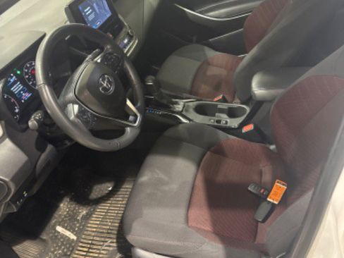 Used 2024 Toyota Corolla SE image 11