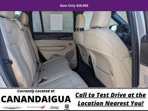 Used 2022 Jeep Grand Cherokee Limited 4xe w/ Luxury Tech Group II AWD/4WD image 20