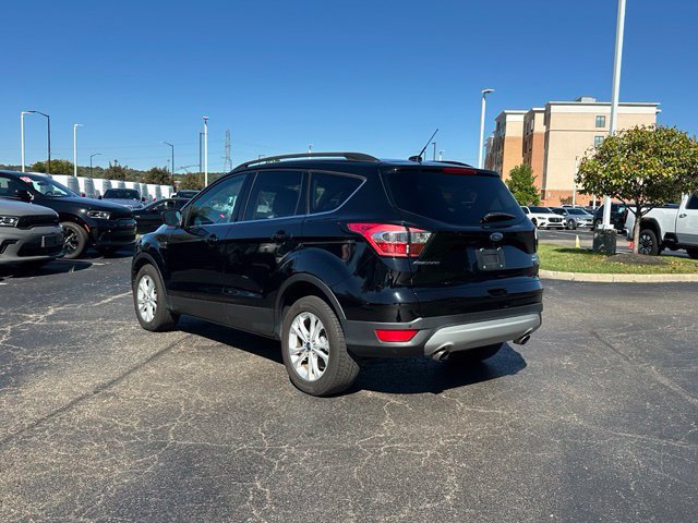 Used 2017 Ford Escape SE w/ Equipment Group 201A AWD/4WD image 9