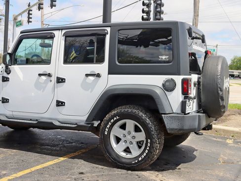 Used 2015 Jeep Wrangler Unlimited Sport w/ Quick Order Package 24S AWD/4WD image 12