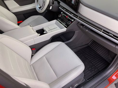 New 2025 Hyundai Santa Fe Limited image 24