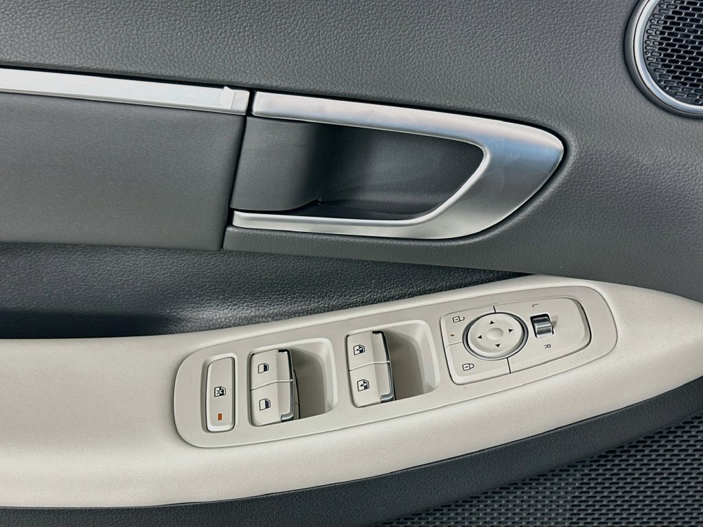 New 2026 Hyundai Sonata SEL FWD image 19